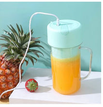 Load image into Gallery viewer, Portable Electric Juicer With Straw
