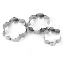 Load image into Gallery viewer, Stainless Steel Cookie Cutter with 4 Shape 3 Sizes Heart Round Star and Flower, 12 Pieces