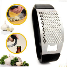 Load image into Gallery viewer, Stainless Steel Kitchen Garlic Crusher and Plastic Portable Ginger Mincer Squeezer Press Rocker Kitchen Chopper with Handle./Stainless Steel Garlic Press Chopper Crusher